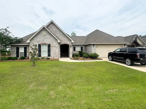 65 W Cadbury Ln