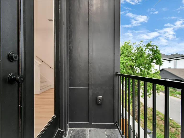 4541 Old Yale St — Photo 14