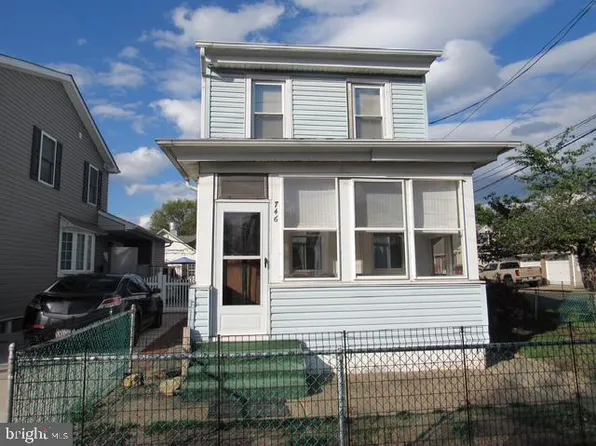 746 Cheston Ave, Bristol, PA 19007