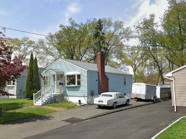 58 Auburn Street, Stratford, CT 06614
