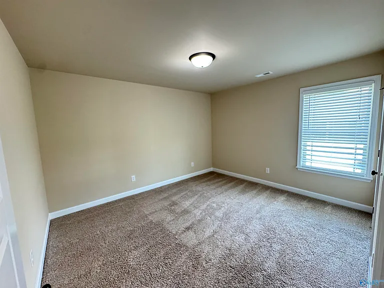 120 Meadowglade Ln — Photo 18
