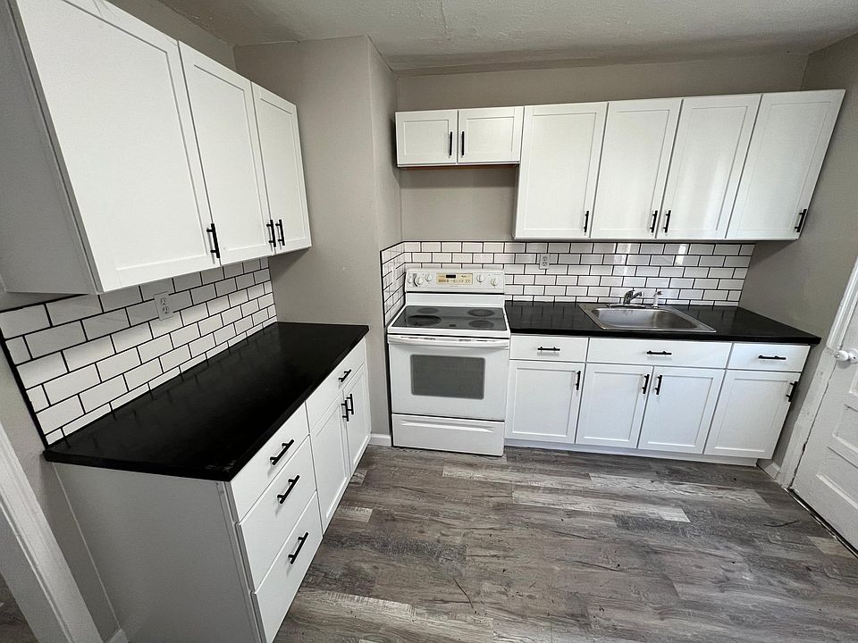 1st image of 4940 E Linwood Blvd