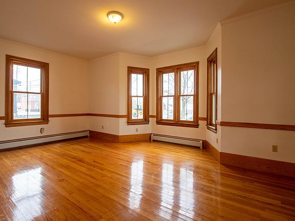 5th image of 69 Washington St #1