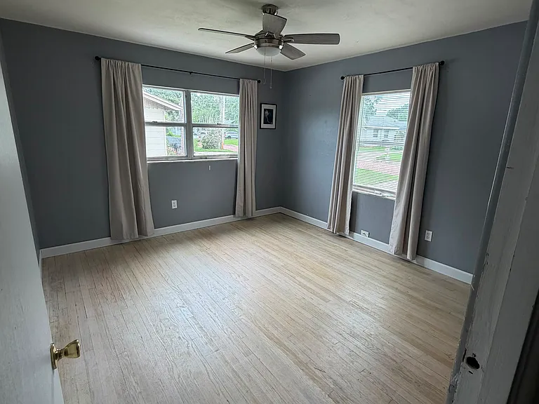 919 Clearview Ave — Photo 11