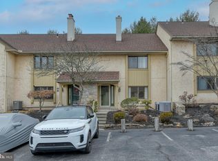 25 Muirfield Dr, Reading, PA 19607