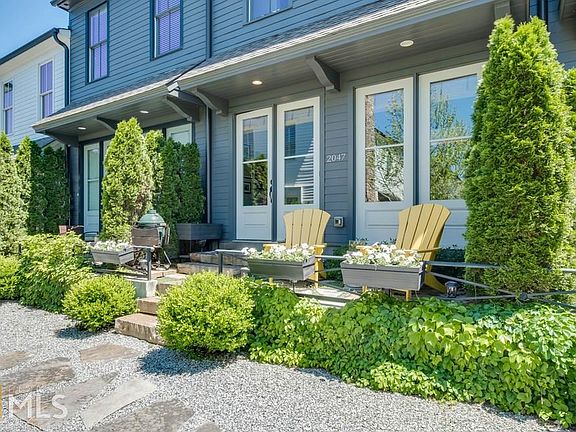 4th image of 2047 Telfair Cir NE