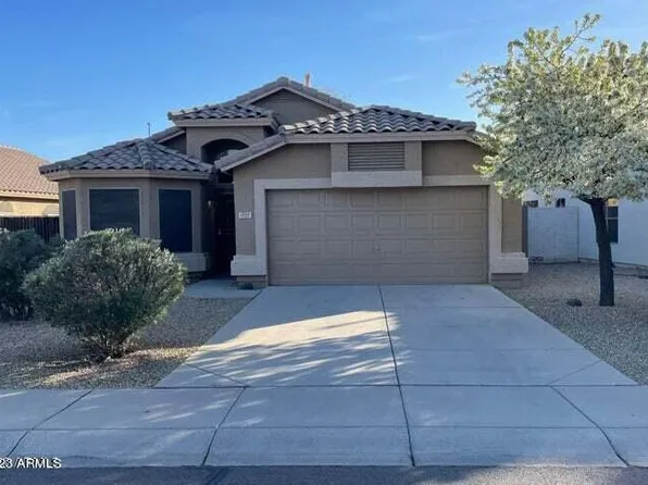 1737 E Morgan Ct, Gilbert, AZ 85295