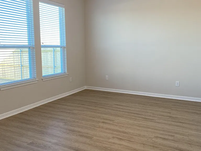 8714 Happy Valley Dr — Photo 19