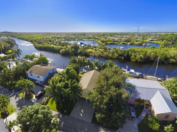 690 SW Salerno Rd, Stuart, FL 34997