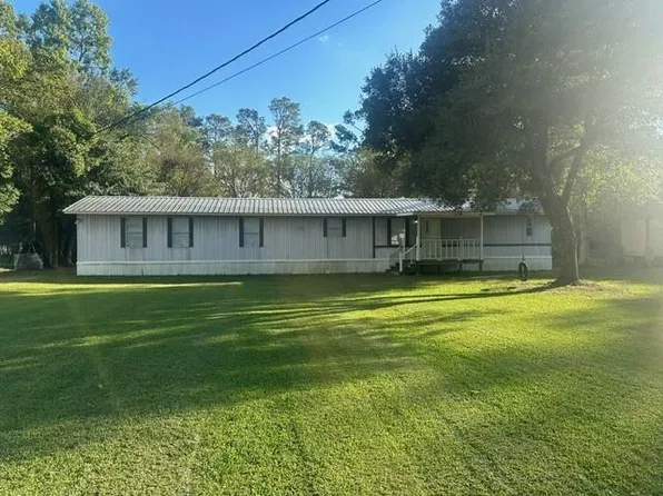 302 Baudin St, Marksville, LA 71351