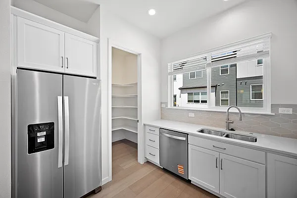 4037 Ascend Grv — Photo 21