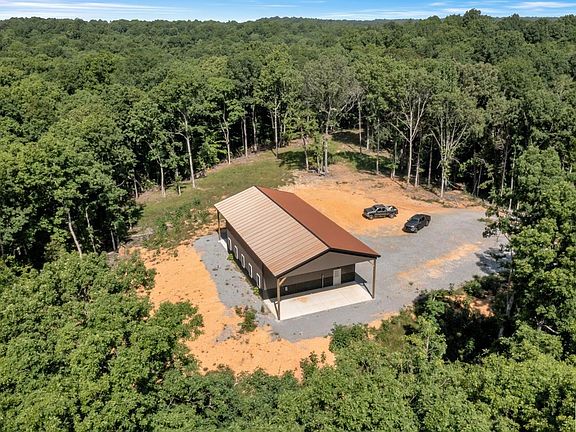 3rd image of 4023 Maple Grove Rd