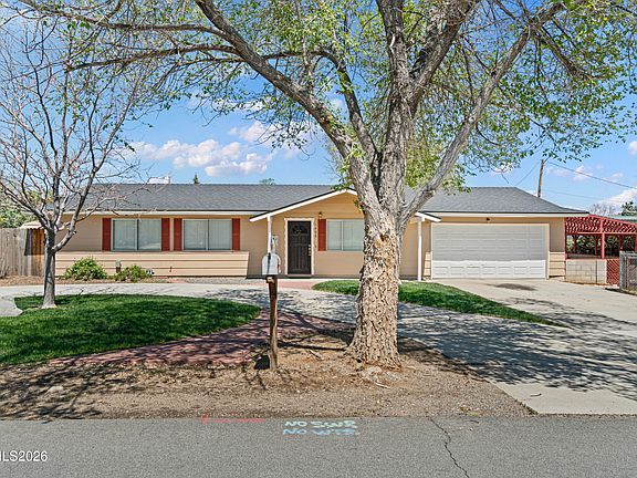 2nd image of 1468 Langley Dr