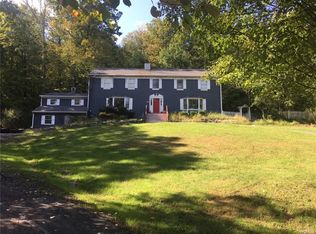 24 Fields Ln, Chester, NY 10918