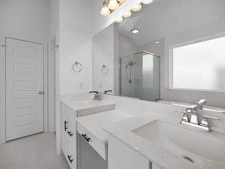 13710 Duro Bluff Dr — Photo 16