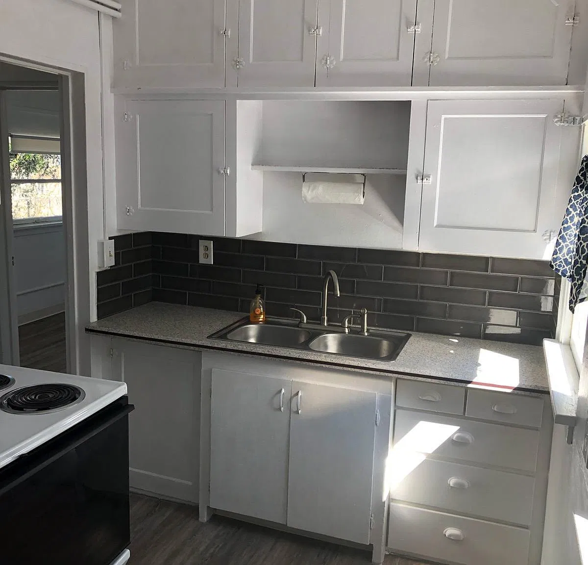1 bed, 750 sqft, $1,100 — Photo 2