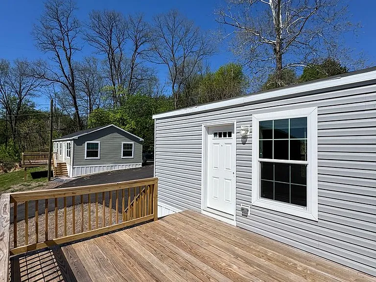465-3 Royal Manor Rd — Photo 4