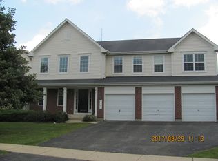 1197 Tulip Tree Ln, Lake Villa, IL 60046