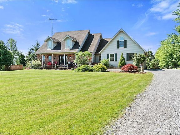 3rd image of 98 Smith Rd