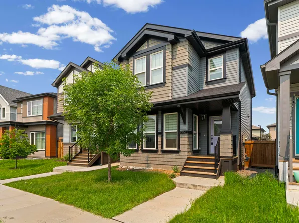 2953 Coughlan Grn SW, Edmonton, AB T6W 3X6