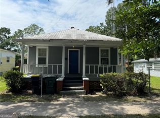 737 E 37th St, Savannah, GA 31401