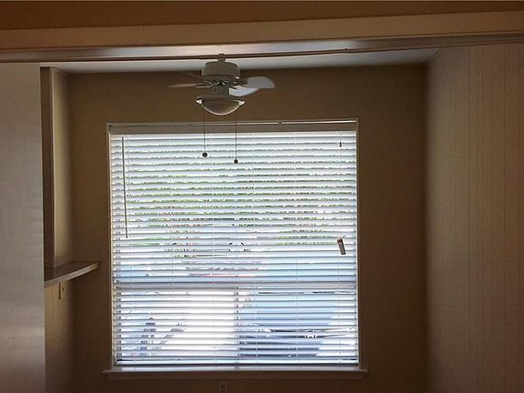 5th image of 5826 Victor St APT 101
