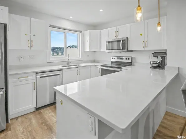 106 Westfield ROAD, Saskatoon, SK S7V 0Z8