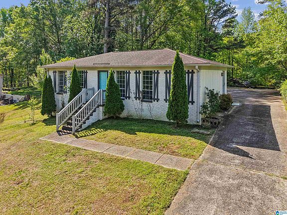 2nd image of 4982 Karen Ln