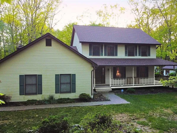 402 Lakefield Ter, Stroudsburg, PA 18360