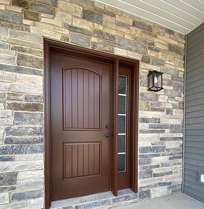 4th image of 219 N Red Bud Dr