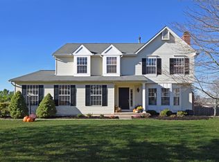 21 Bacorn Rd, Flemington, NJ 08822