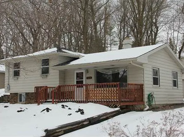 1213 Henrietta St, Wausau, WI 54403