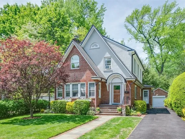 64 Maple Hill Drive, Larchmont, NY 10538