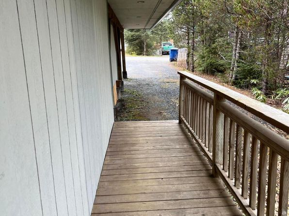 603 Rambler St, Petersburg, AK 99833