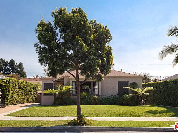2nd image of 10956 Pickford Way