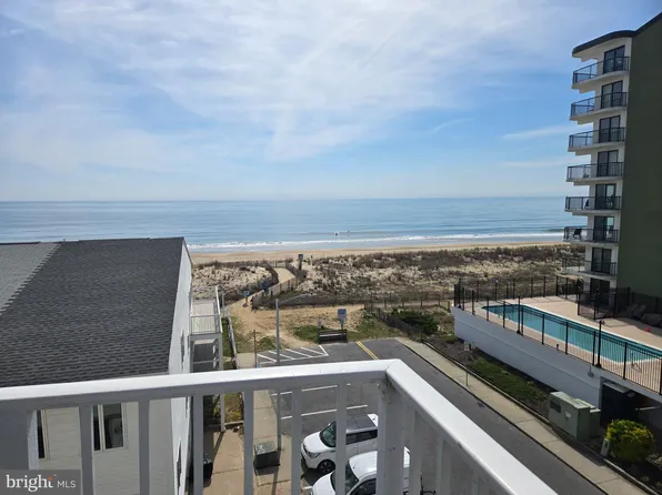 8 35th St Unit 401, Ocean City, MD 21842
