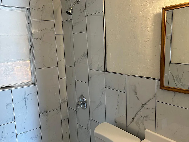 3619 E Lee St #3619 — Photo 8