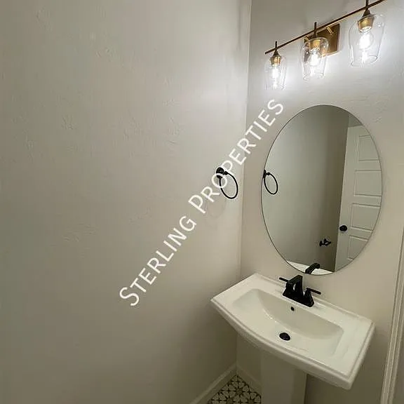 10505 N West 33rd St — Photo 32