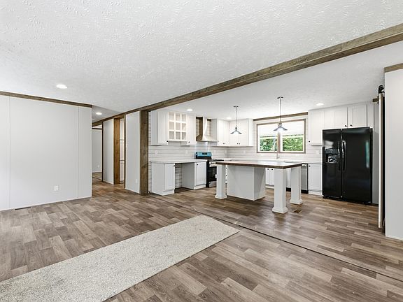4th image of 219 Maddron Rd