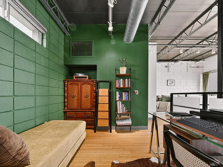 4801 S Congress Ave #H1 — Photo 15