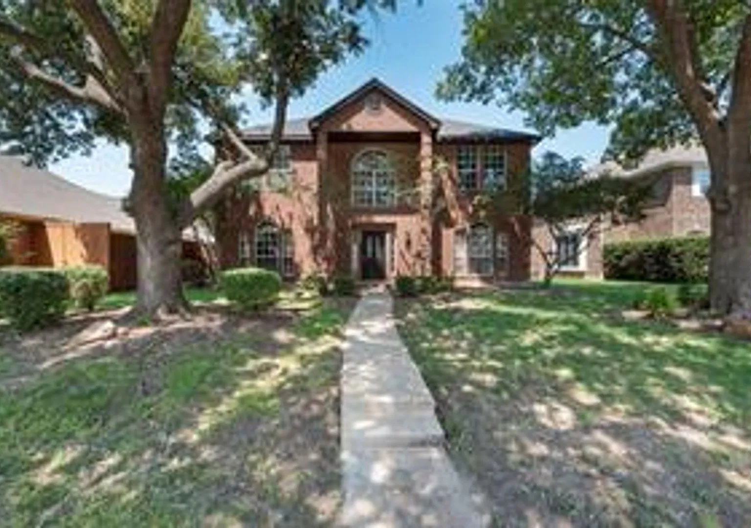West plano with pool — Photo 1