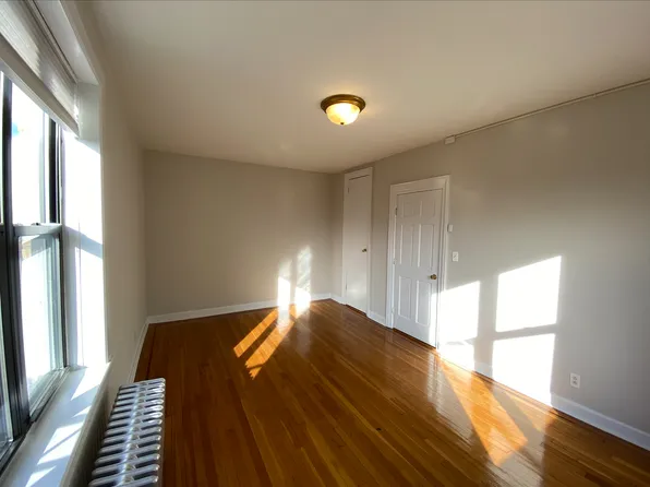 855 Ocean Avenue image 6 of 9