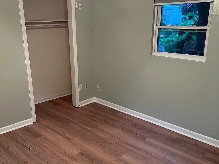 106 Laurel Cir #B — Photo 5