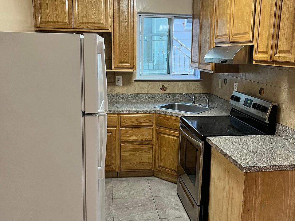 2nd image of 4445 Seton Ave Floor 1