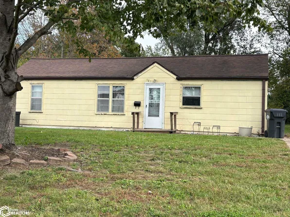 107 N 2nd Ave, Villisca, IA 50864