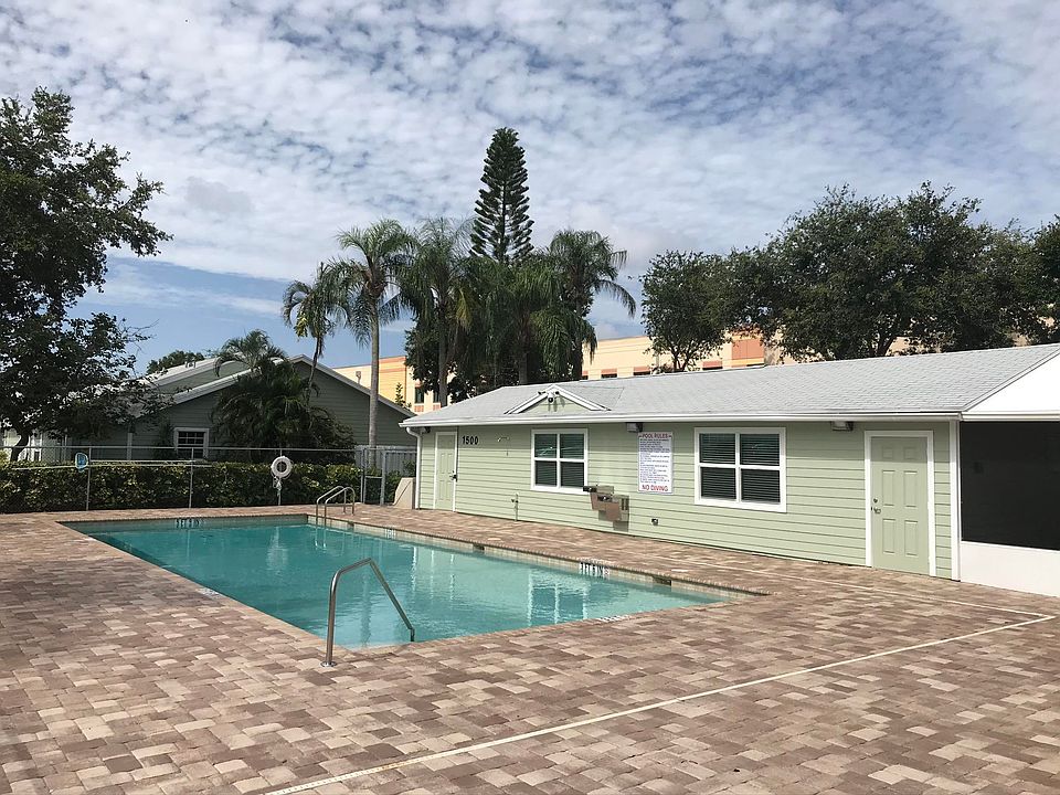 1st image of 1534 Royal Forest Court