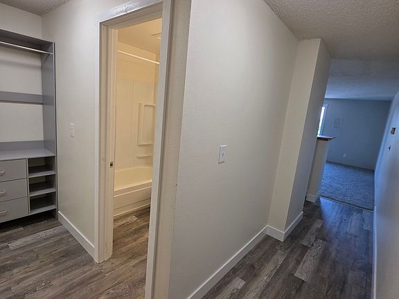 5th image of 2405 NW Irving St APT 26