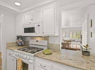 928 Sandberg Ln, Ventura, CA 93003