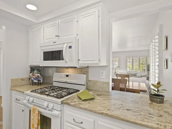 928 Sandberg Ln, Ventura, CA 93003