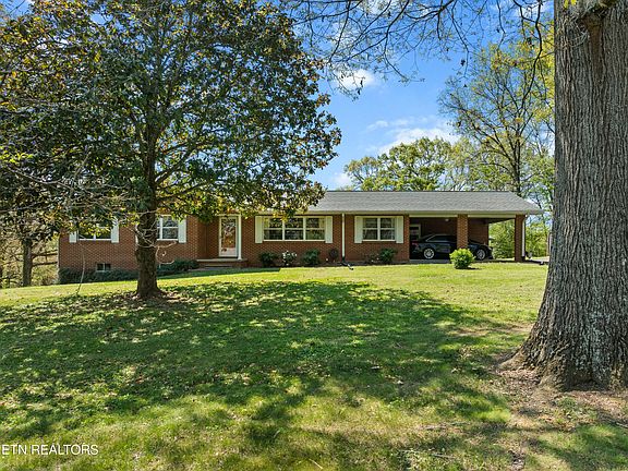 3rd image of 148 Green Hill Dr